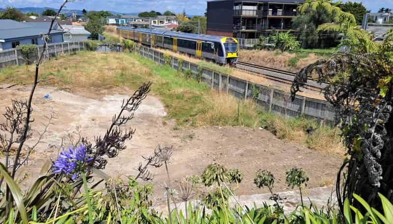 12 Weymouth Road, Manurewa
