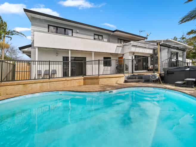 25 Greenstone Place, Clover Park