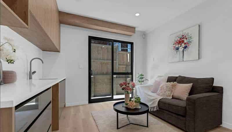 138 McQuoids Road, Flat Bush