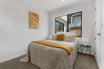138 McQuoids Road, Flat Bush