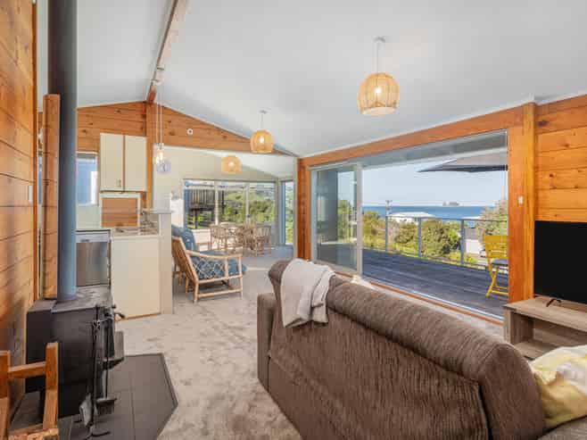 3 Puketitiro Place, Whitianga