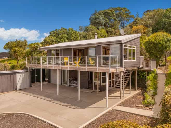 3 Puketitiro Place, Whitianga