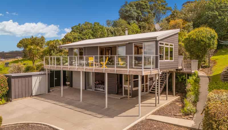 3 Puketitiro Place, Whitianga