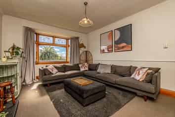 22 Clifton Terrace, West End
