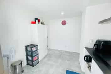 16 Yulia Road, Flat Bush