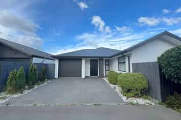 21 Skyhawk Road, Wigram