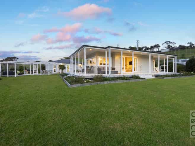 93 Alf Access Road, Helensville