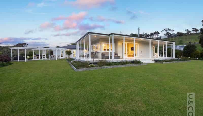 93 Alf Access Road, Helensville