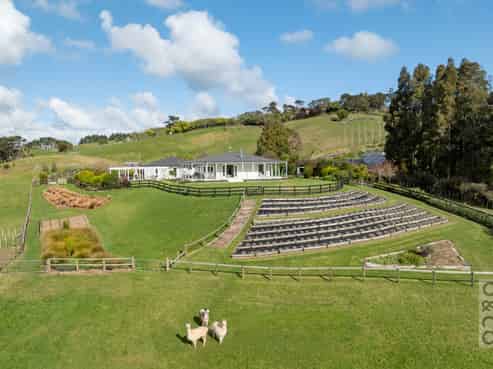 93 Alf Access Road, Helensville