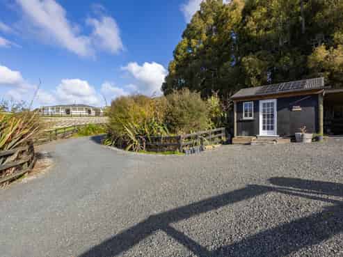 93 Alf Access Road, Helensville