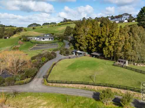 93 Alf Access Road, Helensville