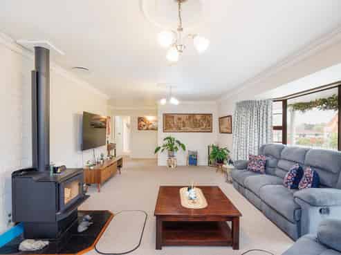  17 Tennent Court, Marton