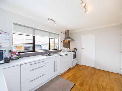  17 Tennent Court, Marton