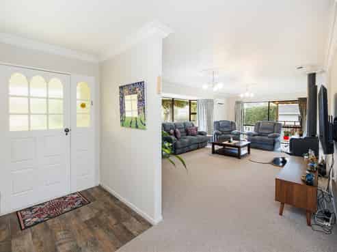  17 Tennent Court, Marton