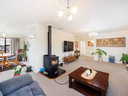  17 Tennent Court, Marton