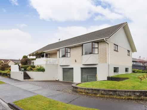  17 Tennent Court, Marton