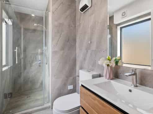 12B Angelo Avenue, Howick