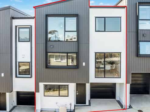 12B Angelo Avenue, Howick