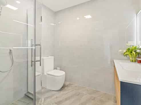 12B Angelo Avenue, Howick