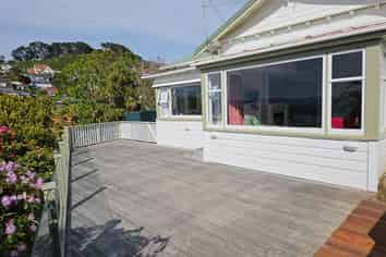 63 Wadestown Road, Wadestown