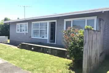 3/3 Martin Road, Manurewa