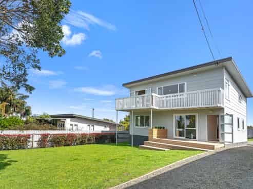 8 James Mcleod Road, Shelly Beach