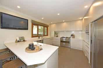 2 Hadlow Place, Burnside