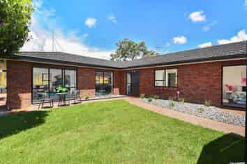6 Millhouse Drive, Northpark