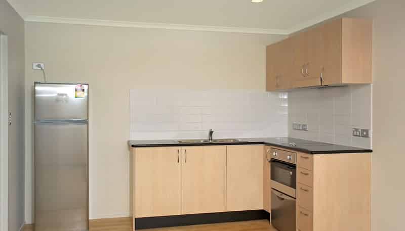 D404/176  Broadway, Newmarket