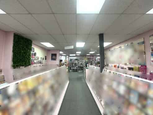 New Owner - Ready To Renovate - Lease Now