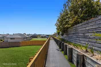 12 Kakariki Drive, Coastlands
