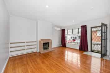 2/3202 Great North Road, New Lynn