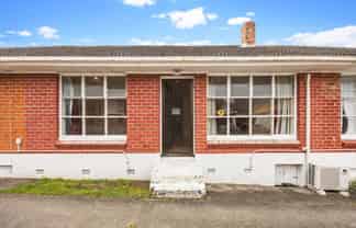 2/3202 Great North Road, New Lynn