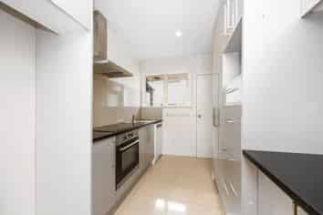2/3202 Great North Road, New Lynn