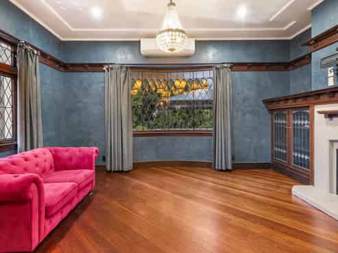 6 Peverill Crescent, Papatoetoe