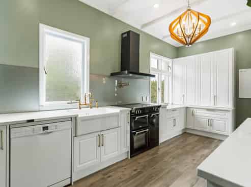 6 Peverill Crescent, Papatoetoe