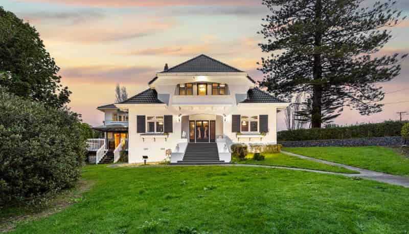 6 Peverill Crescent, Papatoetoe