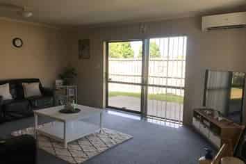 20 Manuroa Road, Takanini