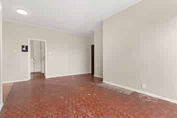 24 Hadfield Avenue, Waterview