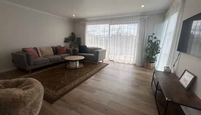 30 Dewe Avenue, Feilding
