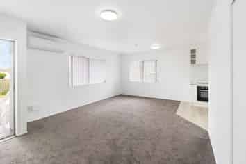 1/17 Dunstan Place, Otara