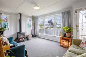 6 Rangipoia Place, TURANGI