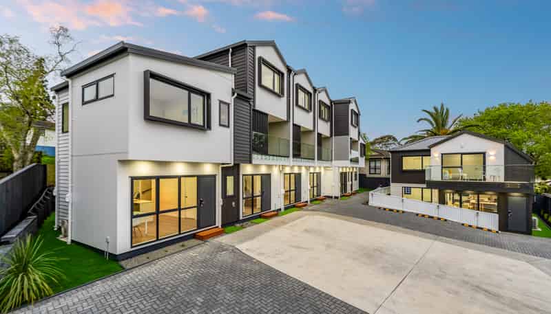 16 St Catherine Crescent, West Harbour