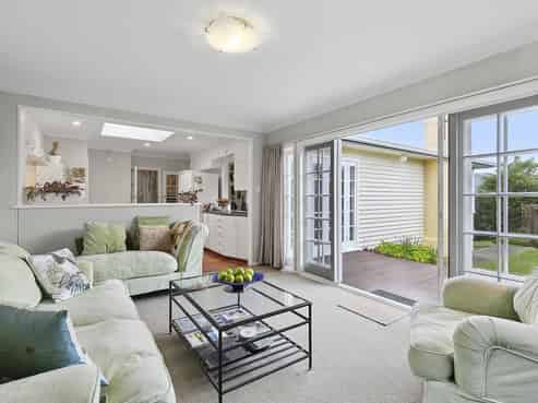 63 Redwood Avenue, Tawa