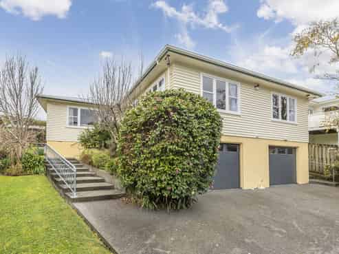 63 Redwood Avenue, Tawa