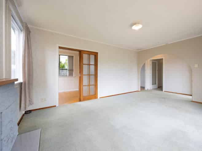240 Henderson Valley Road, Henderson