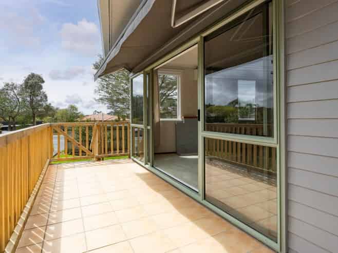 240 Henderson Valley Road, Henderson