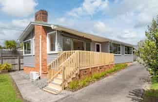 240 Henderson Valley Road, Henderson