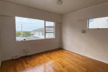 840 East Coast Road, Browns Bay