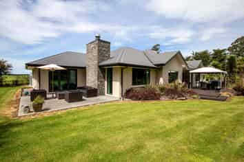 152 Deans Road, Darfield
